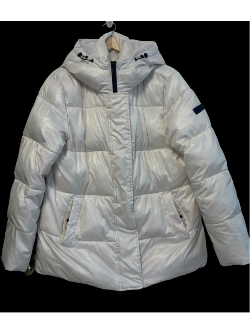 Vince Camuto cream hooded puffer coat SZ L ski cozy winter